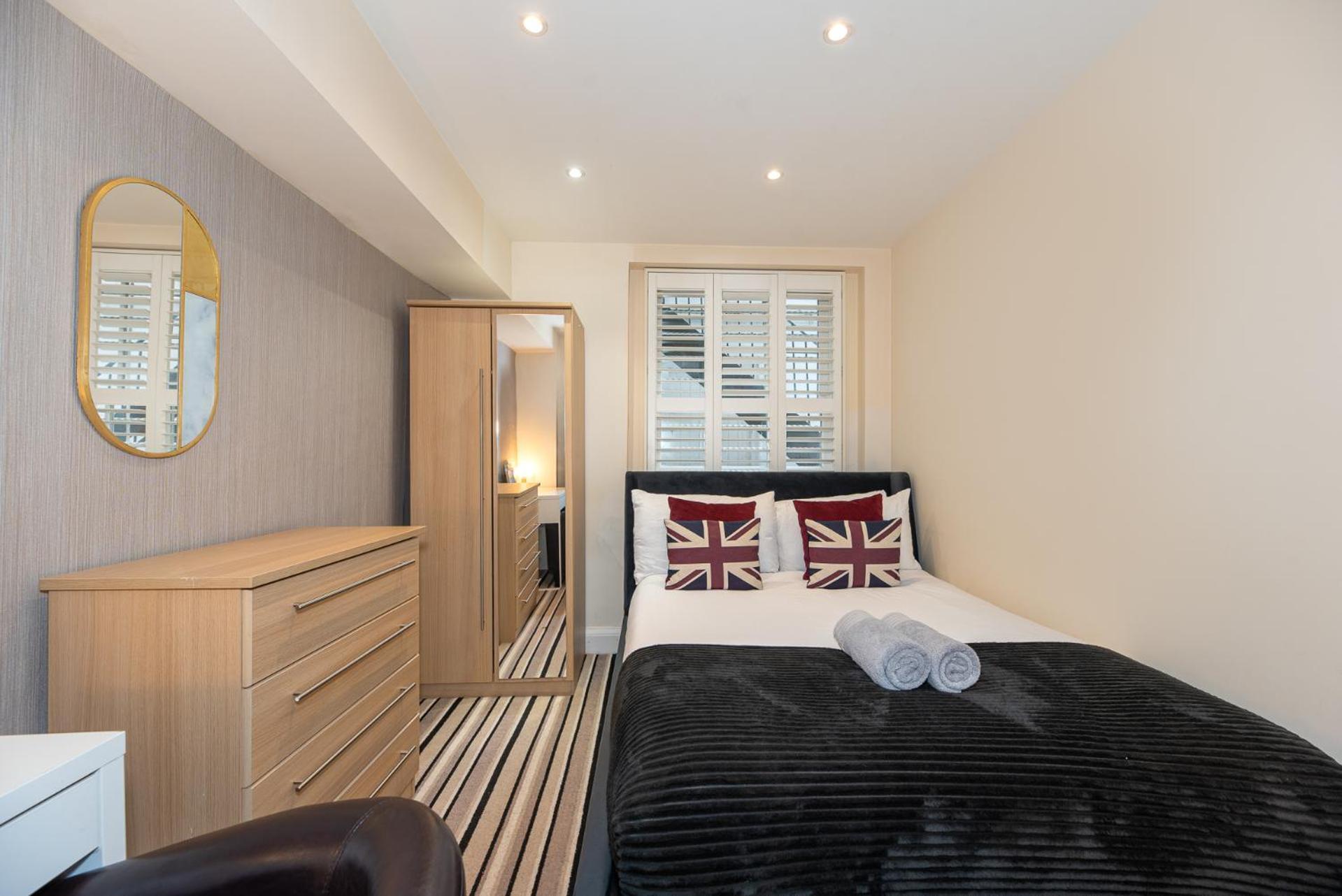 3 Bedroom Apartment With Private Terrace In Pimlico, Westminster, Victoria London Exterior photo