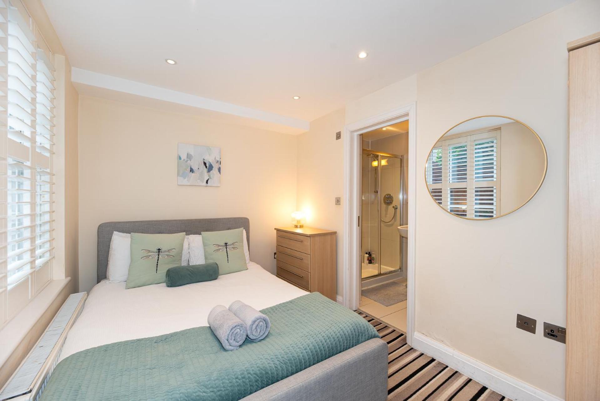 3 Bedroom Apartment With Private Terrace In Pimlico, Westminster, Victoria London Exterior photo
