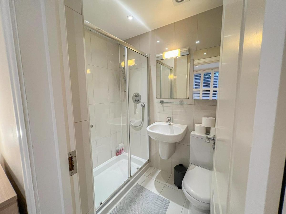 3 Bedroom Apartment With Private Terrace In Pimlico, Westminster, Victoria London Exterior photo