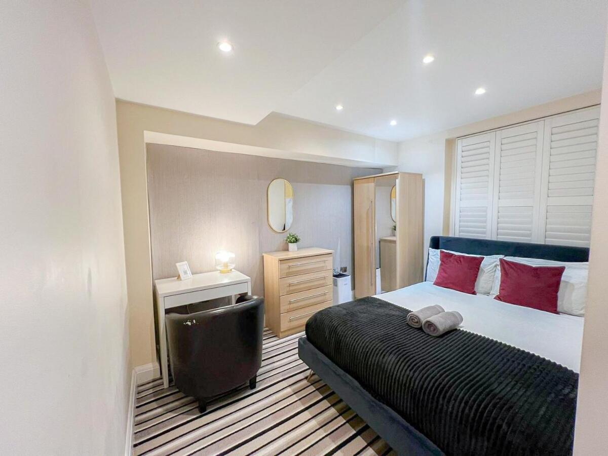 3 Bedroom Apartment With Private Terrace In Pimlico, Westminster, Victoria London Exterior photo