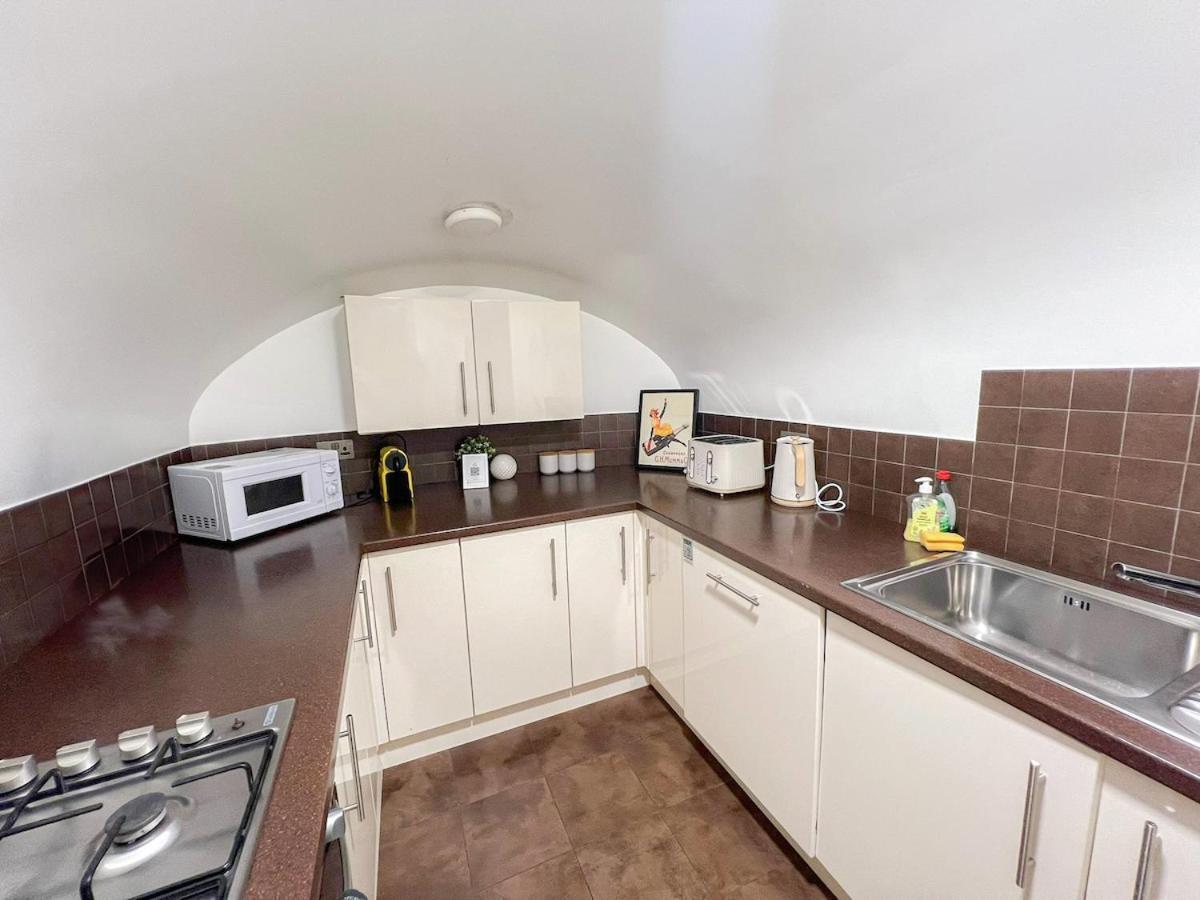 3 Bedroom Apartment With Private Terrace In Pimlico, Westminster, Victoria London Exterior photo